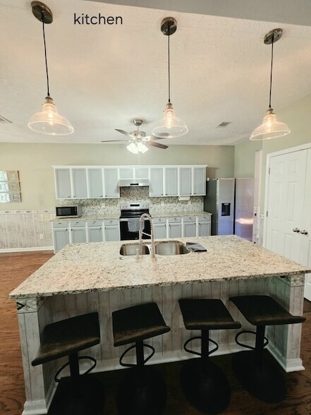 Building Photo - 7339 Autumn Crossing Way
