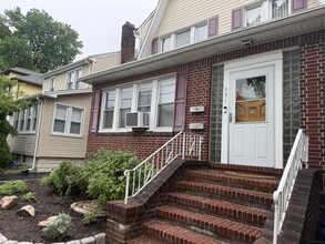 Building Photo - 551 Olympia Ave