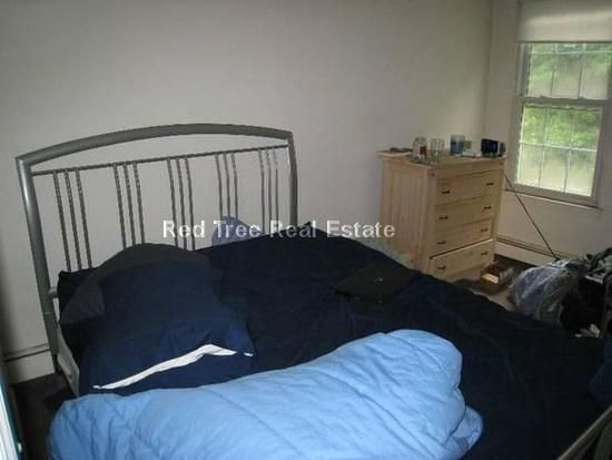 Building Photo - 160 N Beacon St