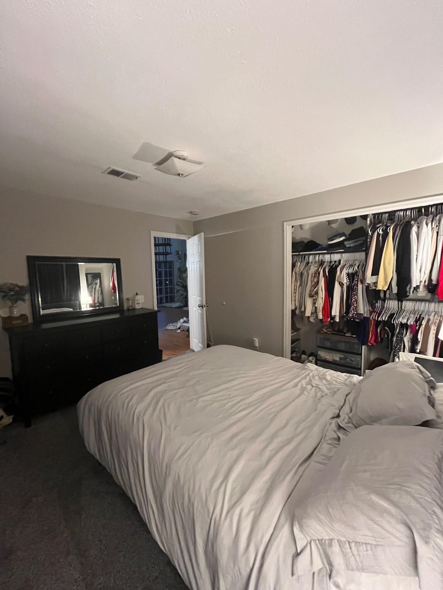 Building Photo - 13742 E Lehigh Ave