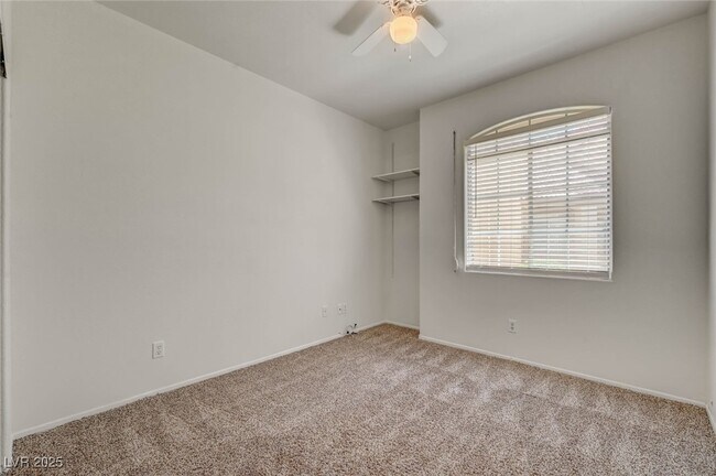Building Photo - 8301 Boseck Dr