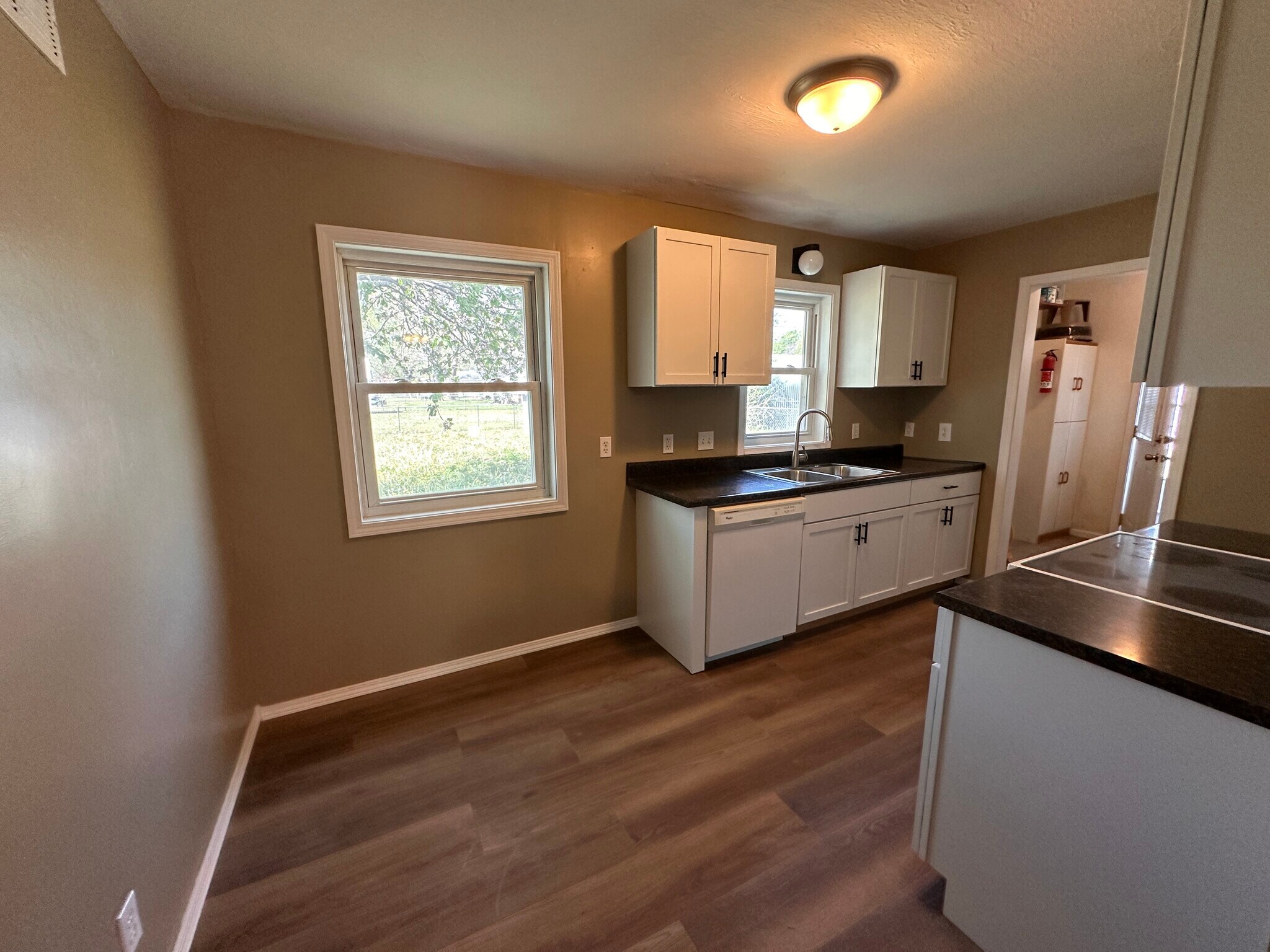 Building Photo - 345 Turkle Ave