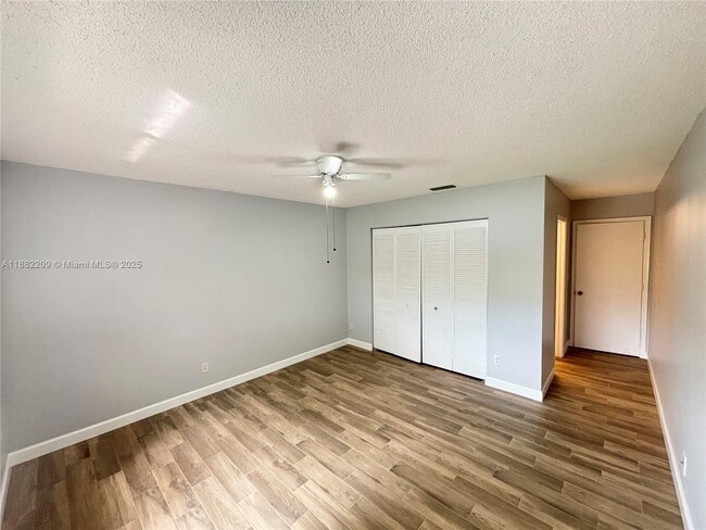 Building Photo - 4805 Pier Dr