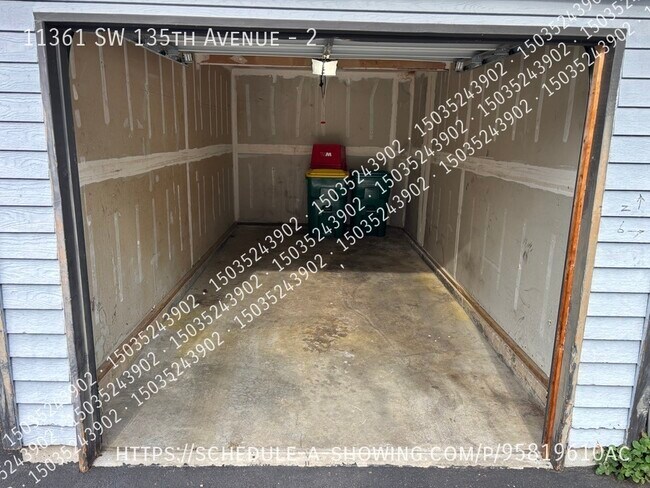 Building Photo - 11361 SW 135th Ave