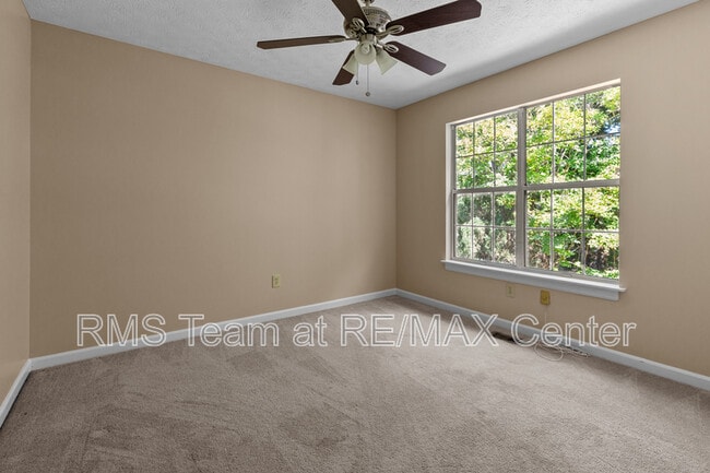 Building Photo - 3525 Park Bluff Ln NW