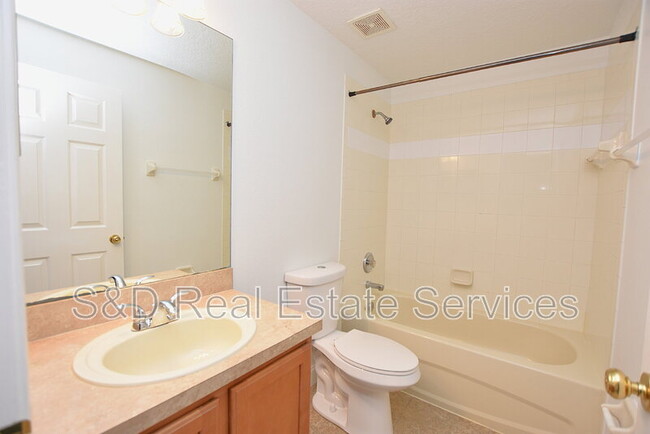 Building Photo - 5365 River Rock Rd