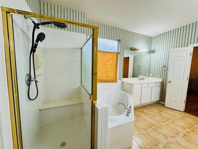 Building Photo - 2762 Hillview Dr