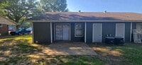 Building Photo - Available! 2 Bedroom 1 Bath Close to Everything! Longview, TX!