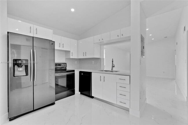 Primary Photo - 13125 SW 64th Terrace