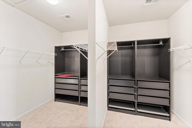 Building Photo - 23483 Logans Ridge Terrace