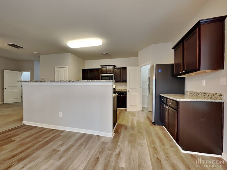 Building Photo - 312 Merigold Way