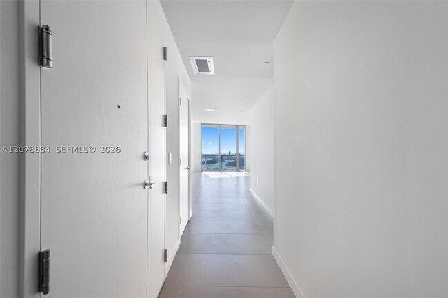 Building Photo - 1400 Biscayne Blvd