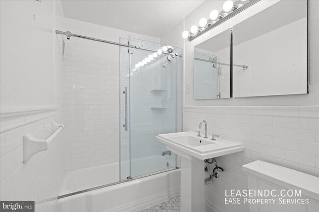 Building Photo - 1545 18th St NW