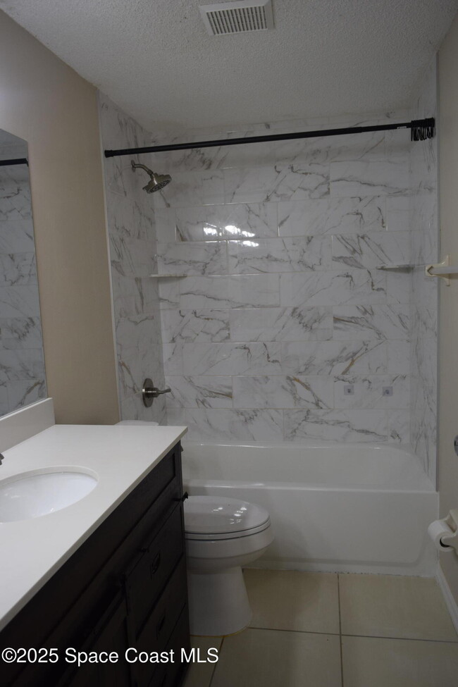 Building Photo - 1756 Jacobin St NW