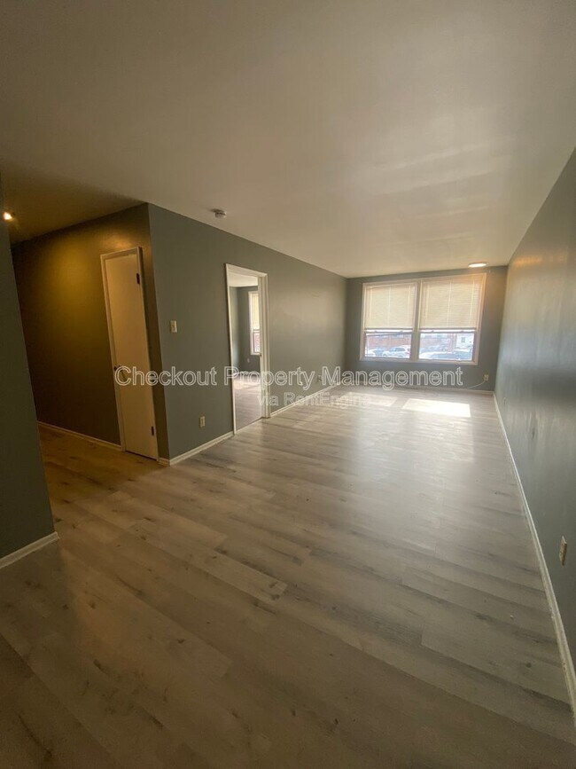 Building Photo - 3733 Morgan Ford Rd