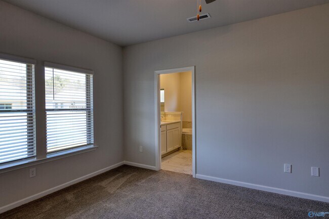 Building Photo - 319 Allene Wy