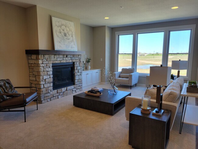 Building Photo - Executive Luxury Rentals