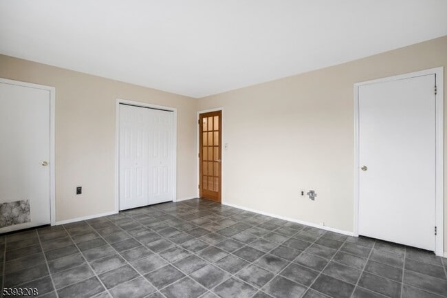 Building Photo - 180 Wildflower Ln