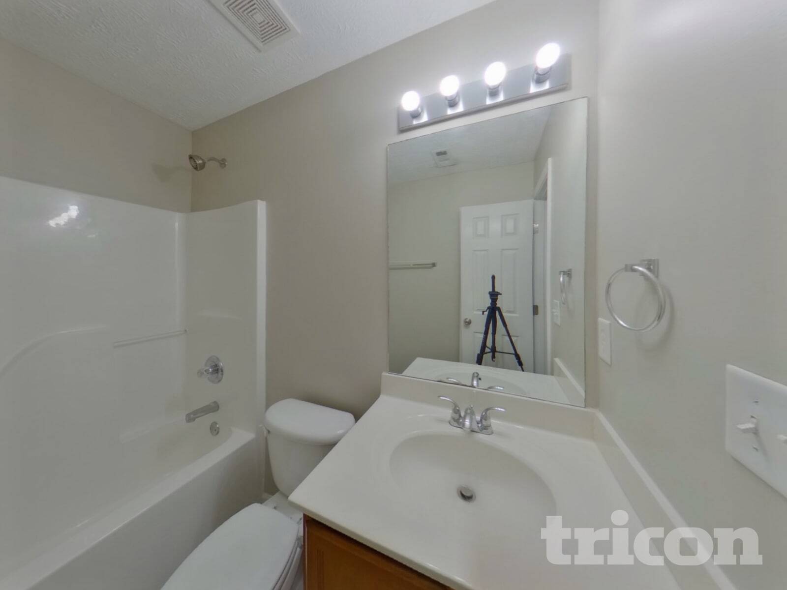 Building Photo - 4028 Deer Run Trce