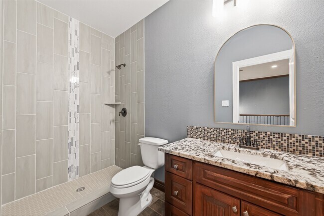 Building Photo - 2410 Engeling Rd