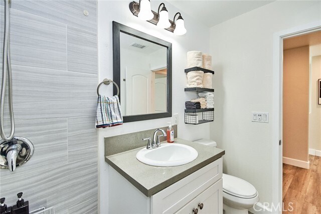 Building Photo - 1307 W 9th St