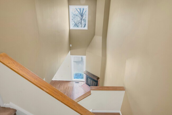 Building Photo - 1 Spring Pond Dr