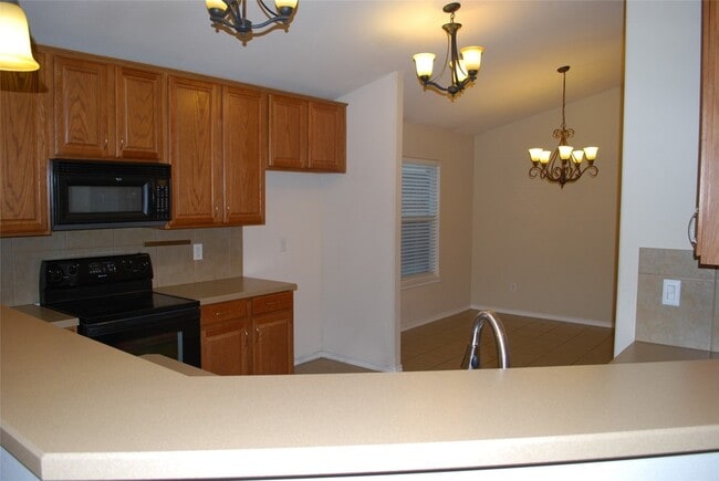 Building Photo - 4713 Fox Sedge Ln