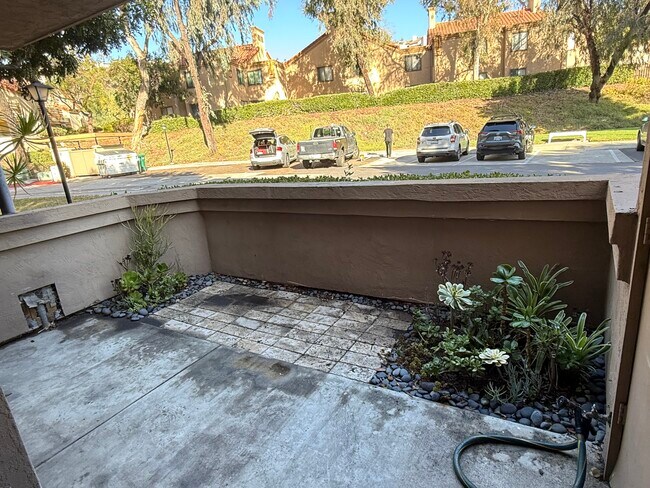 Building Photo - 9916 Scripps Westview Wy