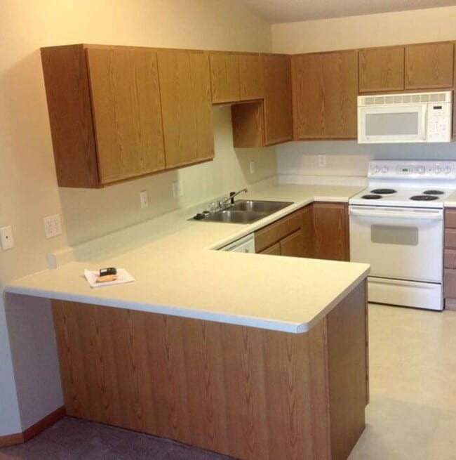 Building Photo - $1,250 | 2 Bedroom, 1 Bathroom Condo | No Pets | Available for an August 1st, 2026 Move In!