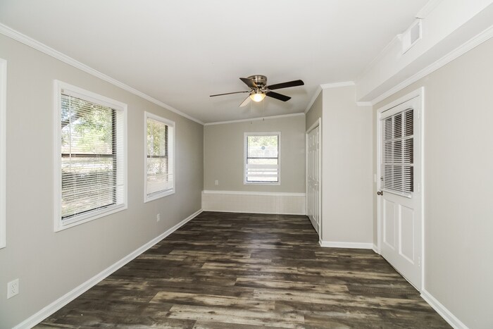 Building Photo - 1741 Faraway Dr
