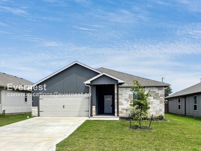Primary Photo - 2119 Hornbeam St