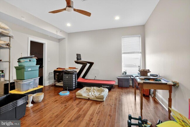 Building Photo - 946 N 2nd St