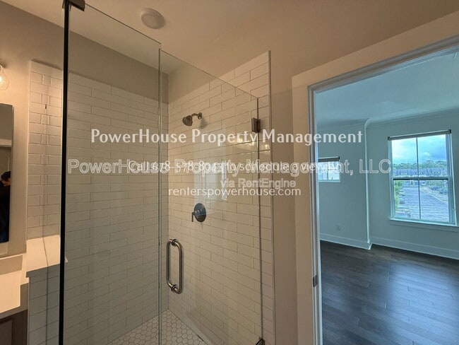 Building Photo - 1190 Harper Dr