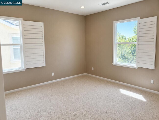 Building Photo - 3506 Sandalford Way