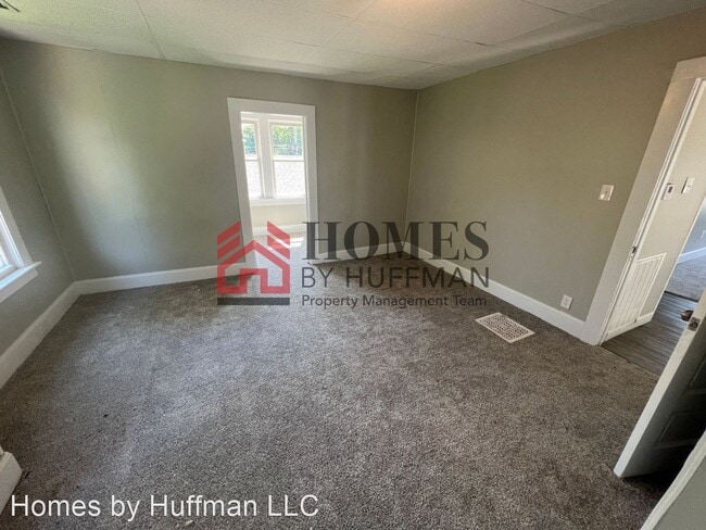 Building Photo - 4 br, 2 bath House - 616 Covert Avenue