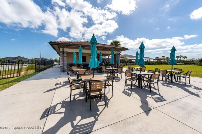 Building Photo - 7804 Loren Cove Dr