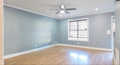 Building Photo - 529 Cambout St