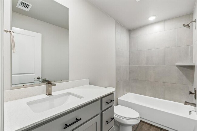 Building Photo - 12008 Brinley Reign Dr