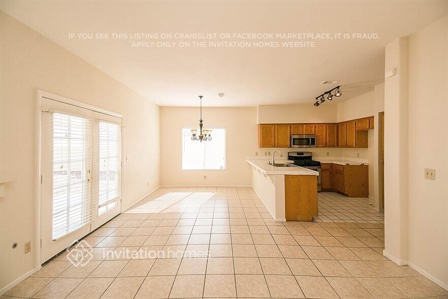 Building Photo - 8324 Grand Pacific Dr