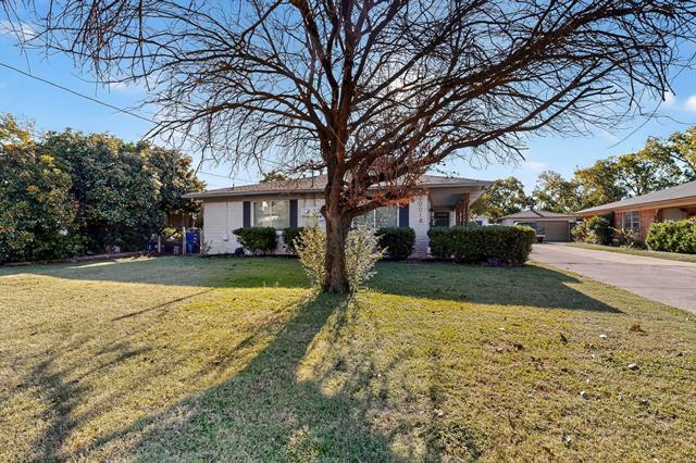 Building Photo - 10018 Olmos Dr