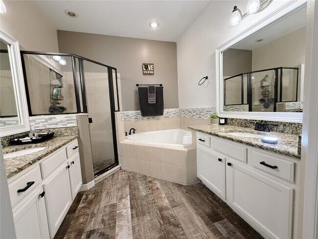 Building Photo - 9975 Cypress Vine Dr