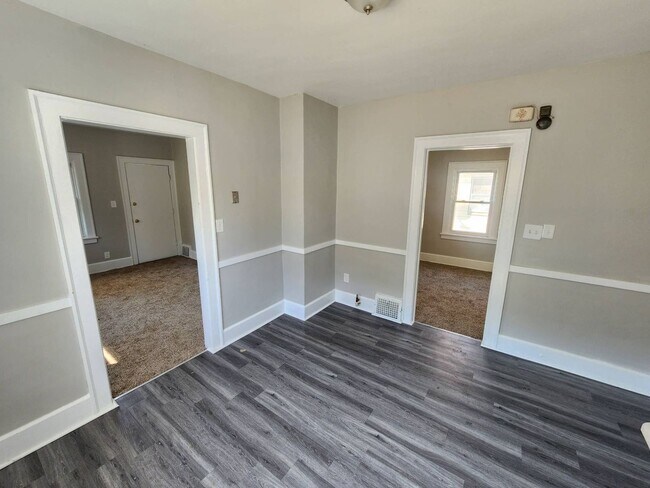 Building Photo - 2793 E 125th St