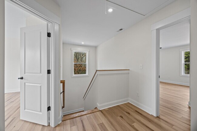 Building Photo - 1020 Gibson Rd