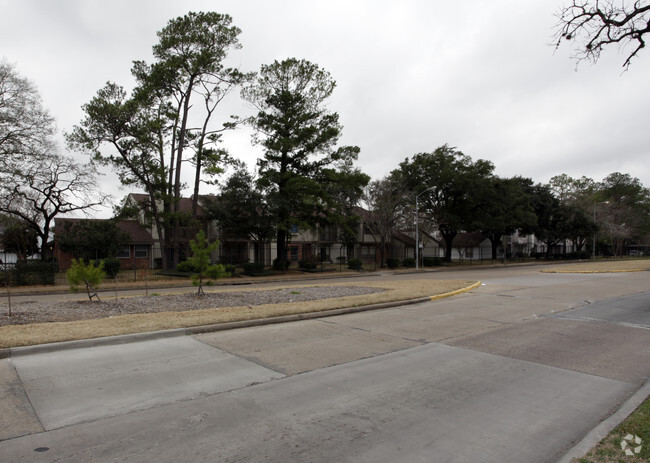 Building Photo - Laguna Woods Townhomes