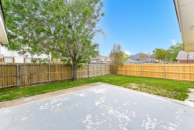 Building Photo - 7410 Aberdeen Dr