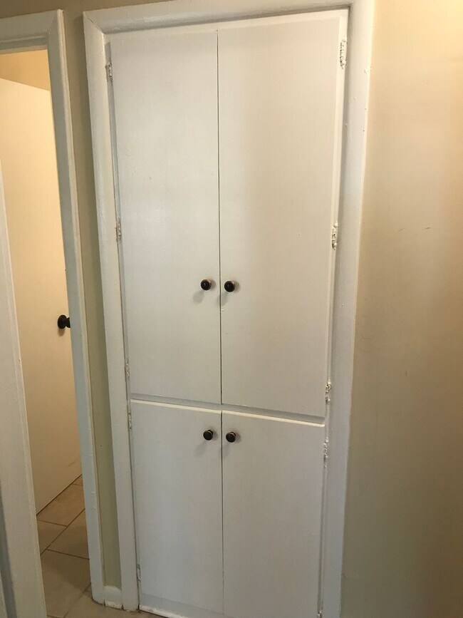 Building Photo - **AVAILABLE NOW**Total Electric 3 Bedroom / 1 Bathroom Home for Rent in East Columbus, GA***