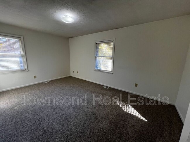 Building Photo - 1051 Ancestry Dr