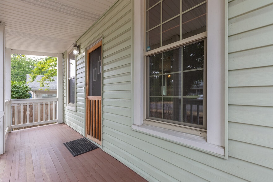 Building Photo - 3410 Q St