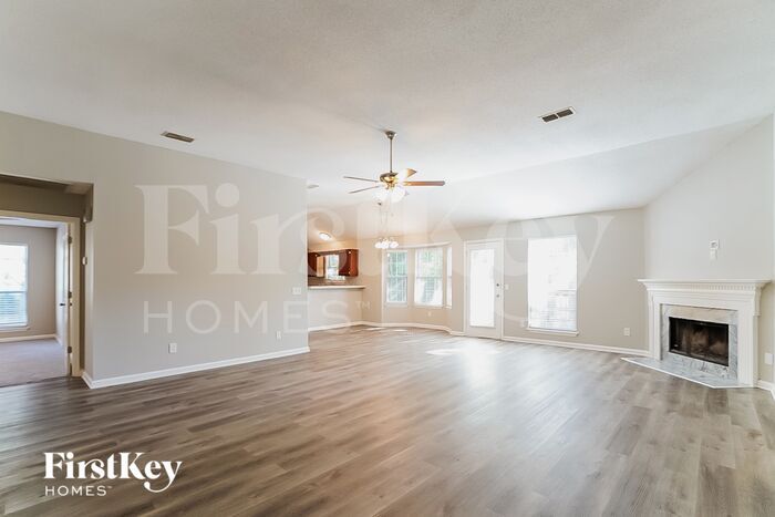 Building Photo - 618 Rocky Ridge Cir