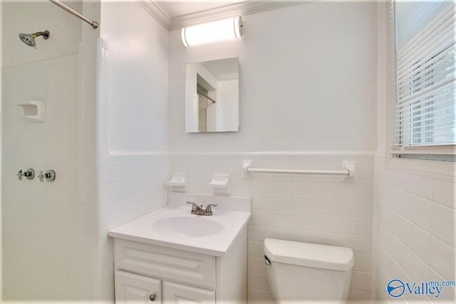 Building Photo - 5630 Woodridge St SW